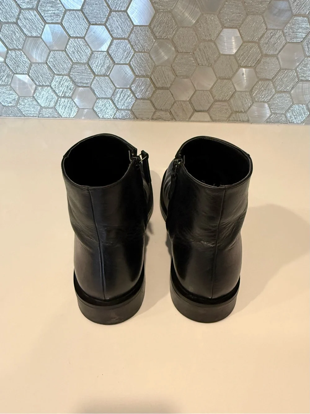 Zara sleek black